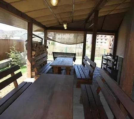 северин Aparthotel Skhidnytsia